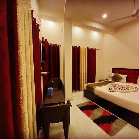 Hotel Banke Bihari Харидвар Экстерьер фото