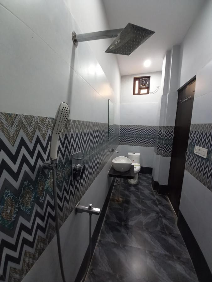 Hotel Banke Bihari Харидвар Экстерьер фото